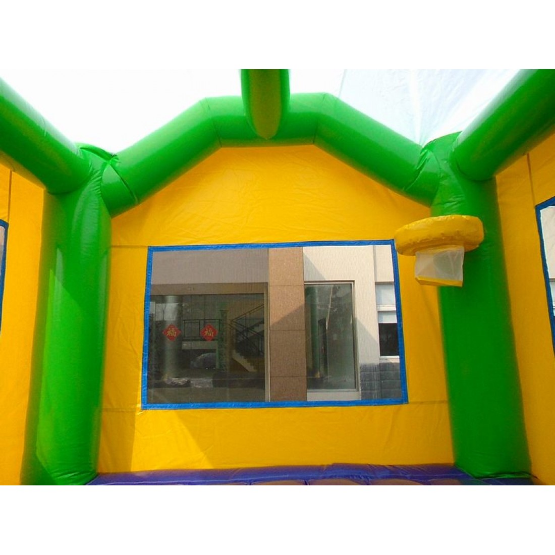 indoor bouncy castles