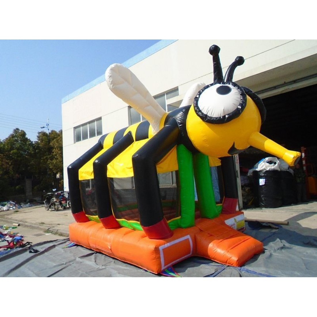 b toys inflatable bee bouncer